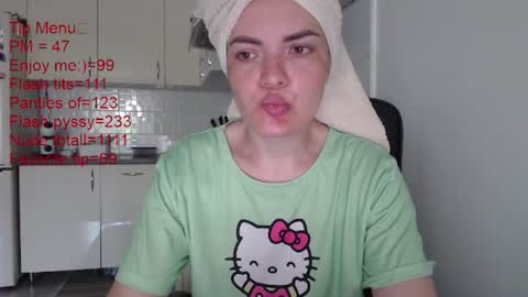 Im Amaia   Everyone Merry Christmas  online show from June 24, 7:18 am