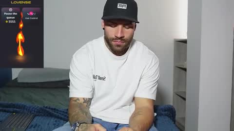 kite__ online show from October 1, 3:51 pm