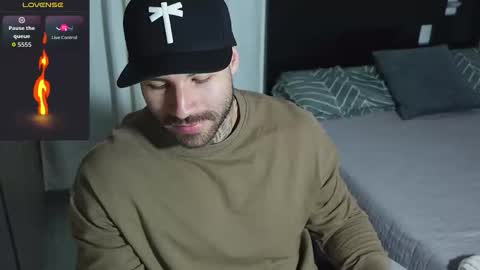 Snapshot of kite__ chatting on February 9, 1:20 am kite__ online show from February 9, 1:20 am