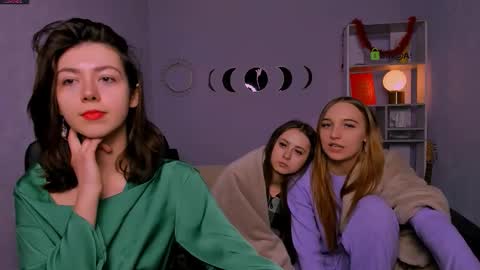 kitniss online show from February 2, 1:32 pm