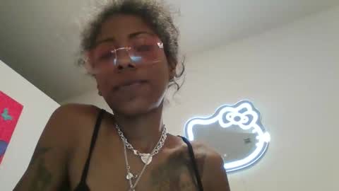 kitten404 online show from March 24, 2:38 am