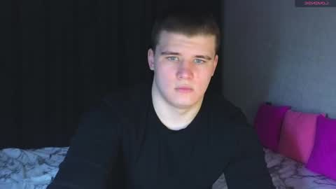 Snapshot of kittenmur chatting on March 10, 12:48 pm Vlad online show from March 10, 12:48 pm