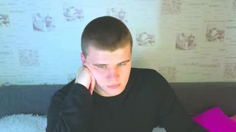 Snapshot of kittenmur chatting on September 14, 10:58 am Vlad online show from September 14, 10:58 am