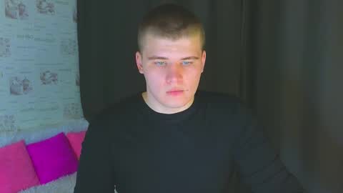 Snapshot of kittenmur chatting on September 27, 8:47 pm Vlad online show from September 27, 8:47 pm