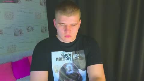 Snapshot of kittenmur chatting on October 16, 4:30 pm Vlad online show from October 16, 4:30 pm