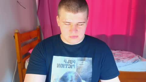 Snapshot of kittenmur chatting on May 2, 12:43 pm Vlad online show from May 2, 12:43 pm