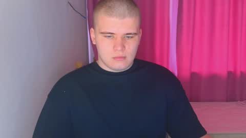 Snapshot of kittenmur chatting on May 22, 7:26 am Vlad online show from May 22, 7:26 am