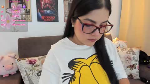 Snapshot of kittenxy_ chatting on January 15, 8:23 pm kitten online show from January 15, 8:23 pm