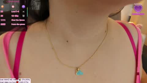 Snapshot of kittenxy_ chatting on May 13, 8:27 pm kitten online show from May 13, 8:27 pm