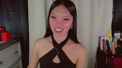 Snapshot of kitteylovesyou chatting on April 25, 9:34 pm KITTY online show from April 25, 9:34 pm