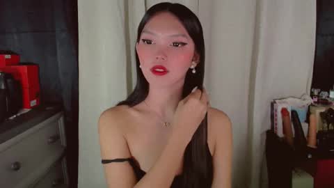 Snapshot of kitteylovesyou chatting on May 6, 10:15 pm KITTY online show from May 6, 10:15 pm