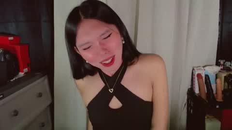 Snapshot of kitteylovesyou chatting on May 8, 11:10 pm KITTY online show from May 8, 11:10 pm