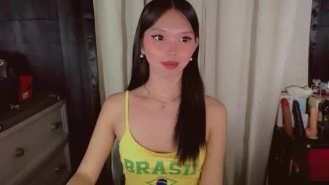 Snapshot of kitteylovesyou chatting on May 15, 10:50 pm KITTY online show from May 15, 10:50 pm