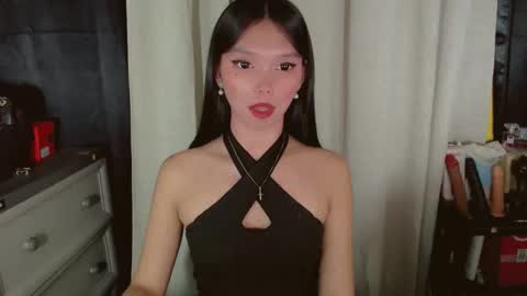 Snapshot of kitteylovesyou chatting on May 17, 11:39 am KITTY online show from May 17, 11:39 am