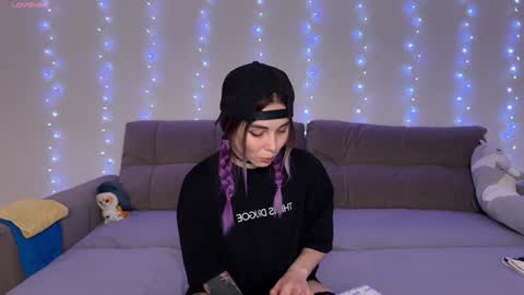 Snapshot of kittie_bear chatting on January 19, 9:34 pm Veronica online show from January 19, 9:34 pm