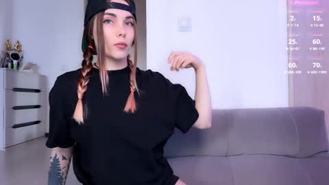 Snapshot of kittie_bear chatting on September 20, 12:06 pm Veronica online show from September 20, 12:06 pm