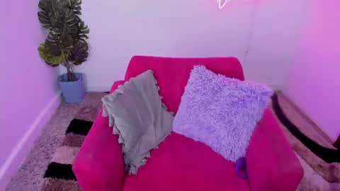 Snapshot of kitttyhot chatting on July 24, 3:04 am dayana online show from July 24, 3:04 am