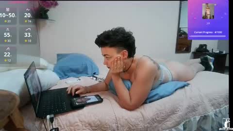 Snapshot of kitty_fitty29 chatting on May 27, 1:57 am kitty_fitty29 online show from May 27, 1:57 am