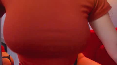 Snapshot of kitty_gang_ chatting on February 24, 10:30 pm kitty_gang_ online show from February 24, 10:30 pm