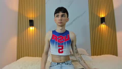 kitty_gill online show from December 19, 11:29 am