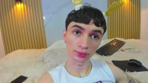 kitty_gill online show from December 21, 2:37 pm
