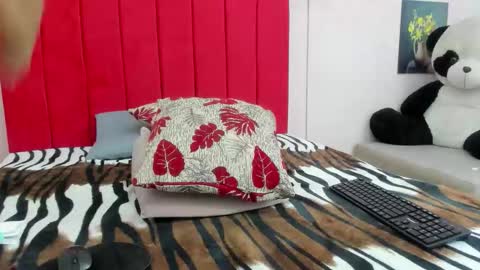 Snapshot of kitty_hot_sex_ chatting on February 27, 10:54 pm kitty_hot_sex_ online show from February 27, 10:54 pm