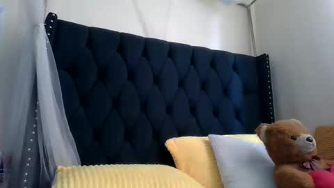 kitty_kerry online show from May 29, 7:50 am
