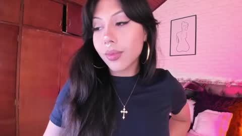 Snapshot of kitty_pam chatting on July 22, 7:49 pm Kitty online show from July 22, 7:49 pm