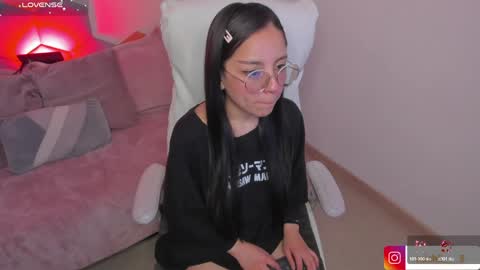 Snapshot of kitty_patitas_suavess chatting on April 28, 2:38 am Kitty online show from April 28, 2:38 am