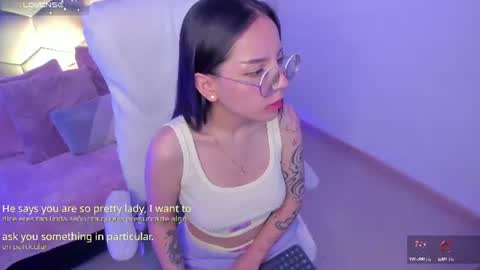 Snapshot of kitty_patitas_suavess chatting on June 16, 2:47 am Kitty online show from June 16, 2:47 am