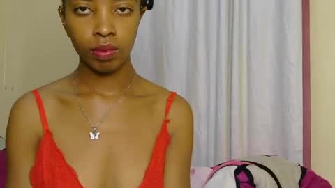 Snapshot of kitty_piee chatting on July 22, 12:13 am sugar plum online show from July 22, 12:13 am
