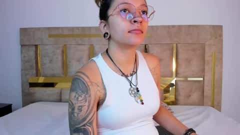 Kitty Rave online show from September 18, 12:51 pm