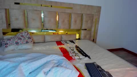 Kitty Rave online show from January 16, 3:21 am