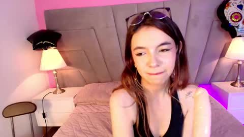 Kitty online show from October 24, 1:18 pm