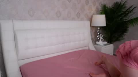 Snapshot of kittycaitlin chatting on June 15, 8:55 pm Katya online show from June 15, 8:55 pm
