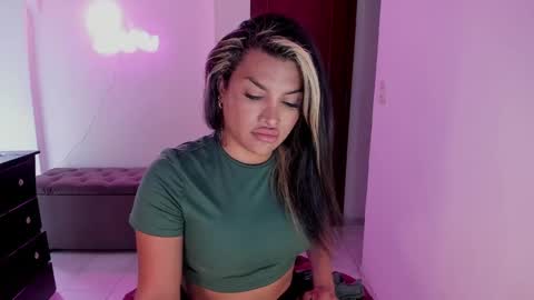 Sari bell online show from February 3, 2:45 pm