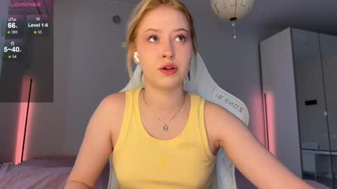 Snapshot of kittyloffe chatting on May 15, 3:24 am Monika online show from May 15, 3:24 am