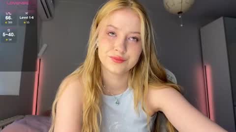 Snapshot of kittyloffe chatting on May 19, 3:02 am Monika online show from May 19, 3:02 am