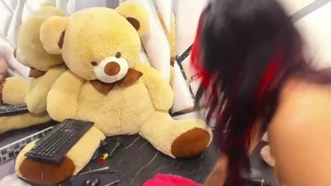 kittylovely  online show from January 23, 3:16 am