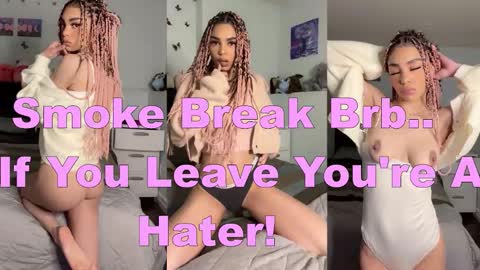 Snapshot of kittymarie28 chatting on November 10, 1:37 am kitty online show from November 10, 1:37 am