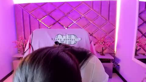 Snapshot of kittypinky01 chatting on July 16, 1:50 pm Sarah online show from July 16, 1:50 pm