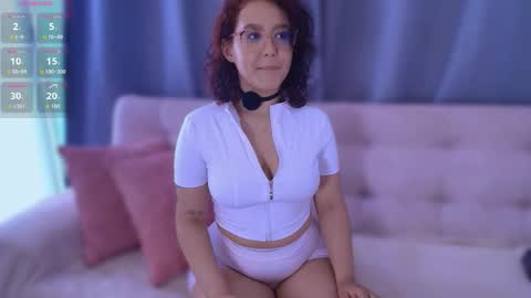 Snapshot of kittysophie_ chatting on May 16, 9:35 pm Sophie online show from May 16, 9:35 pm
