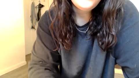 Kittyymaze online show from April 17, 12:30 pm