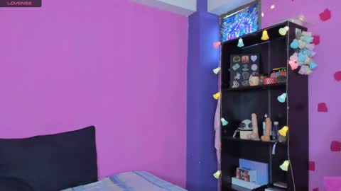 Kitty Zen online show from December 31, 2:47 pm