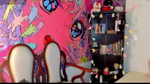 Kitty Zen online show from September 25, 6:00 pm