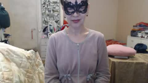 Snapshot of kiuminberry chatting on June 26, 10:52 am KiuminBerry online show from June 26, 10:52 am