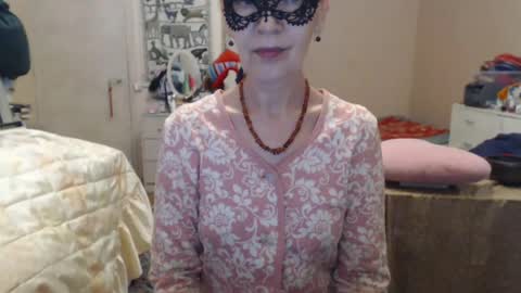 Snapshot of kiuminberry chatting on July 9, 1:37 pm KiuminBerry online show from July 9, 1:37 pm