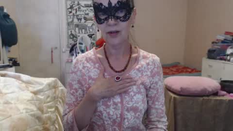 Snapshot of kiuminberry chatting on July 25, 12:47 pm KiuminBerry online show from July 25, 12:47 pm