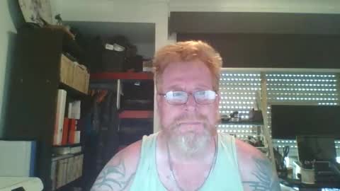 Snapshot of kiwi_boss61 chatting on November 18, 12:05 am kiwi_boss61 online show from November 18, 12:05 am