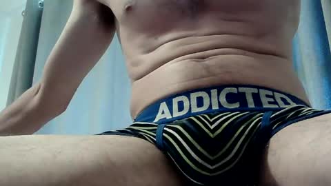 Snapshot of kiwibulge123 chatting on March 3, 3:08 am kiwibulge123 online show from March 3, 3:08 am